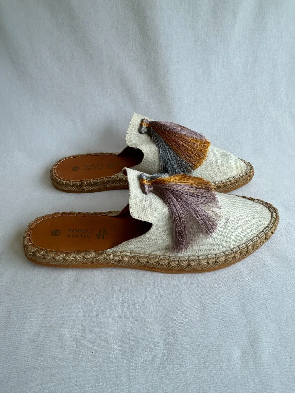 Silvia Cobos Sunrise Mules Womens 8.5 Ivory Multicolor Tassels Sandals Slides